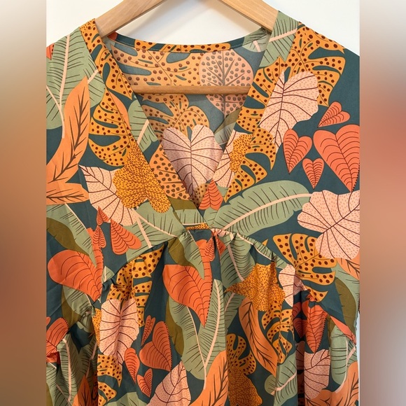 Floral V-Neck Sundress - Multicolor - Picture 7 of 9